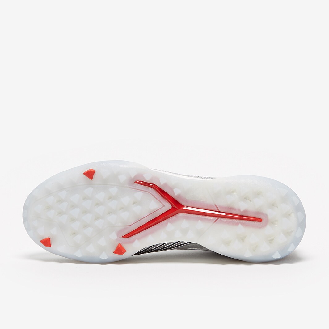 adidas PREDATOR PLUS 26.0 シルバー/レッド adidas Predator Club FG/MG Soccer Cleats ID1326