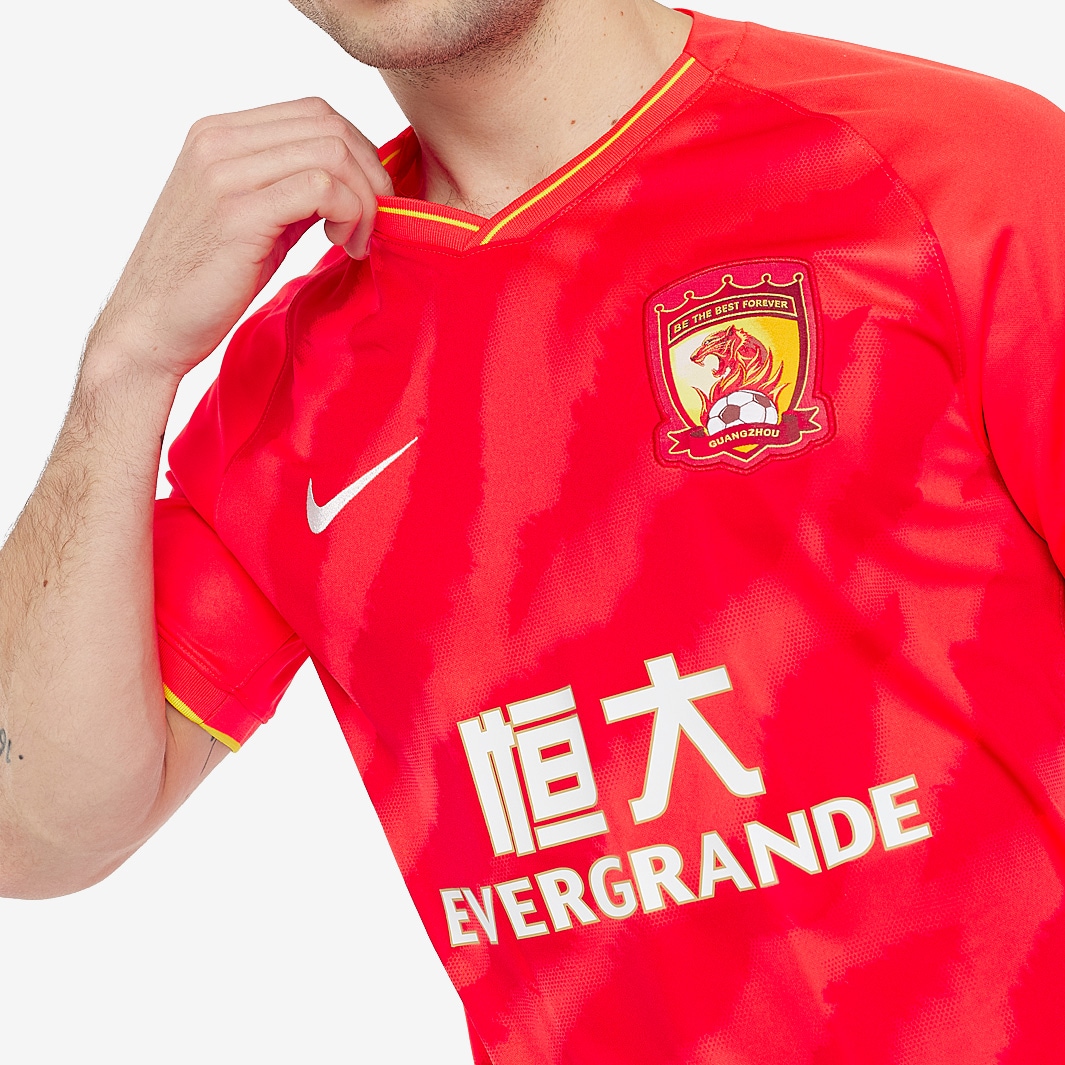 Tacto Salto Llorar Camiseta de la Primera Equipación Nike Guangzhou Evergrande Taobao Stadium  - Bright Crimson/Blanco - Ropa para la Afición | Pro:Direct Soccer