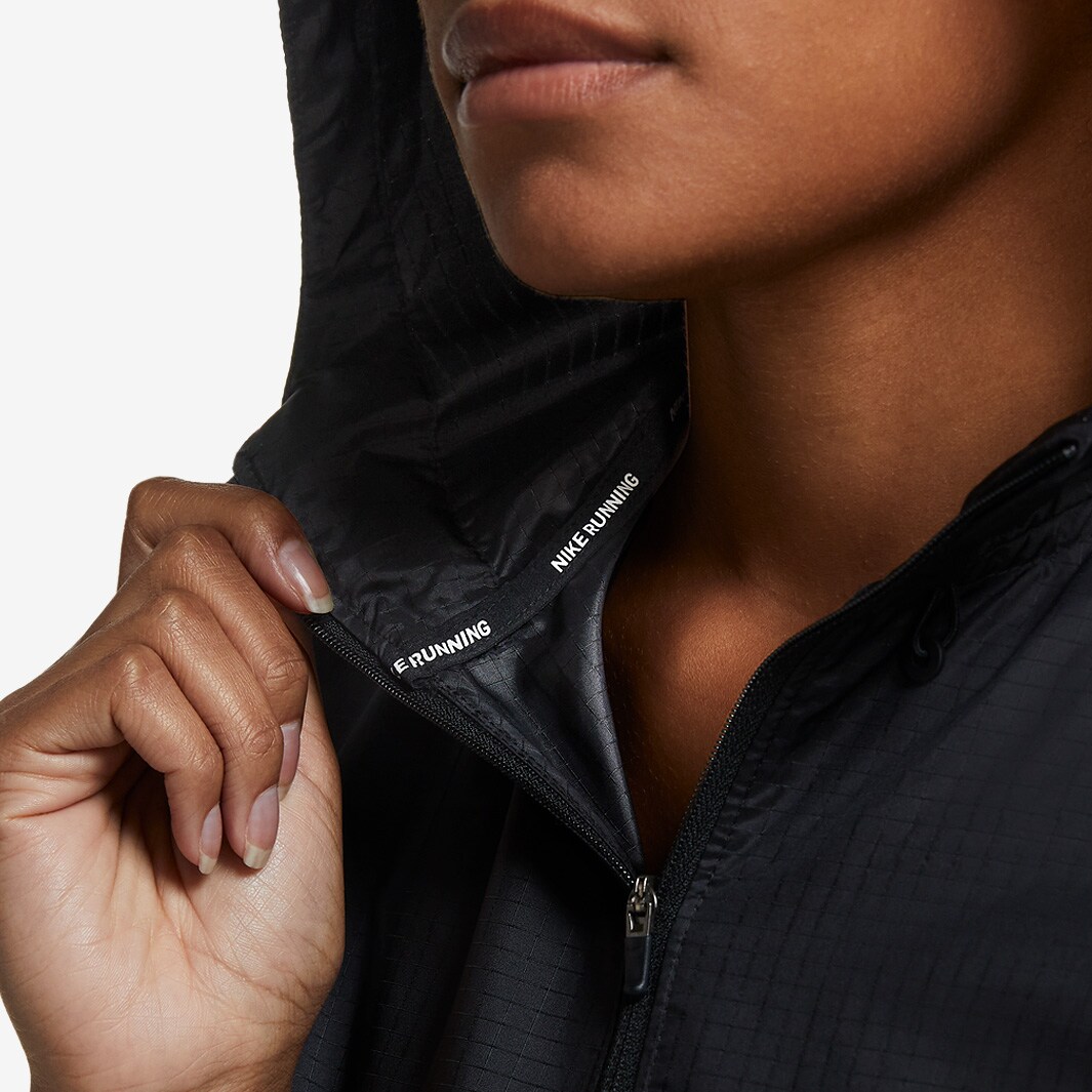 nike essential flash runway women's hooded jacket