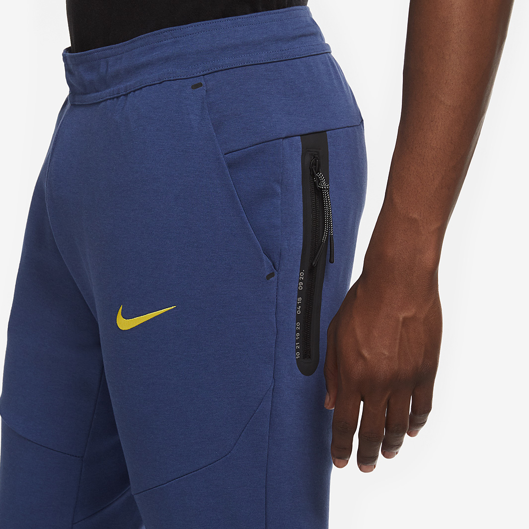 Nike Tottenham Hotspur 20/21 NSW FZ CL Tech Pack Hose - Navy/Gelb - Herren  Fanbekleidung | Pro:Direct Soccer