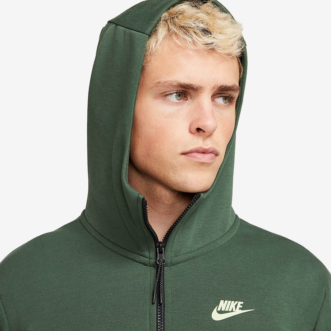 nike tech fleece galactic jade