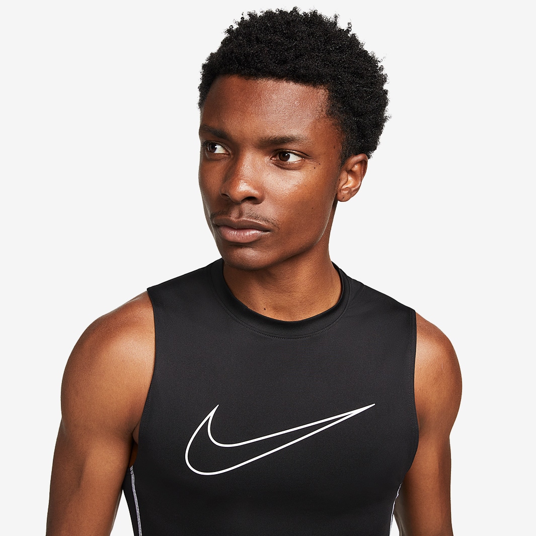 camiseta ajustada nike