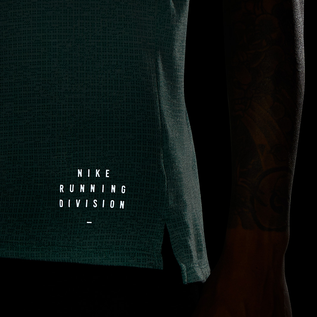 Nike Dri-FIT Run Division Pinnacle T-Shirt - Roma Green/Seafoam/Pure ...