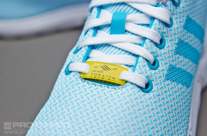 Adidas zx flux hotsell womens light blue