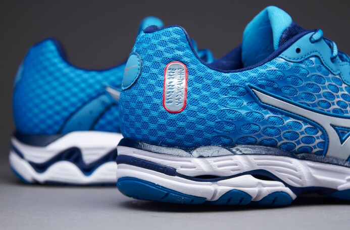 Mizuno wave inspire 11 sale silver