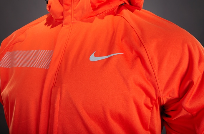 Nike shield flash max reflective sales running jacket