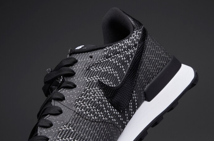 nike internationalist jacquard