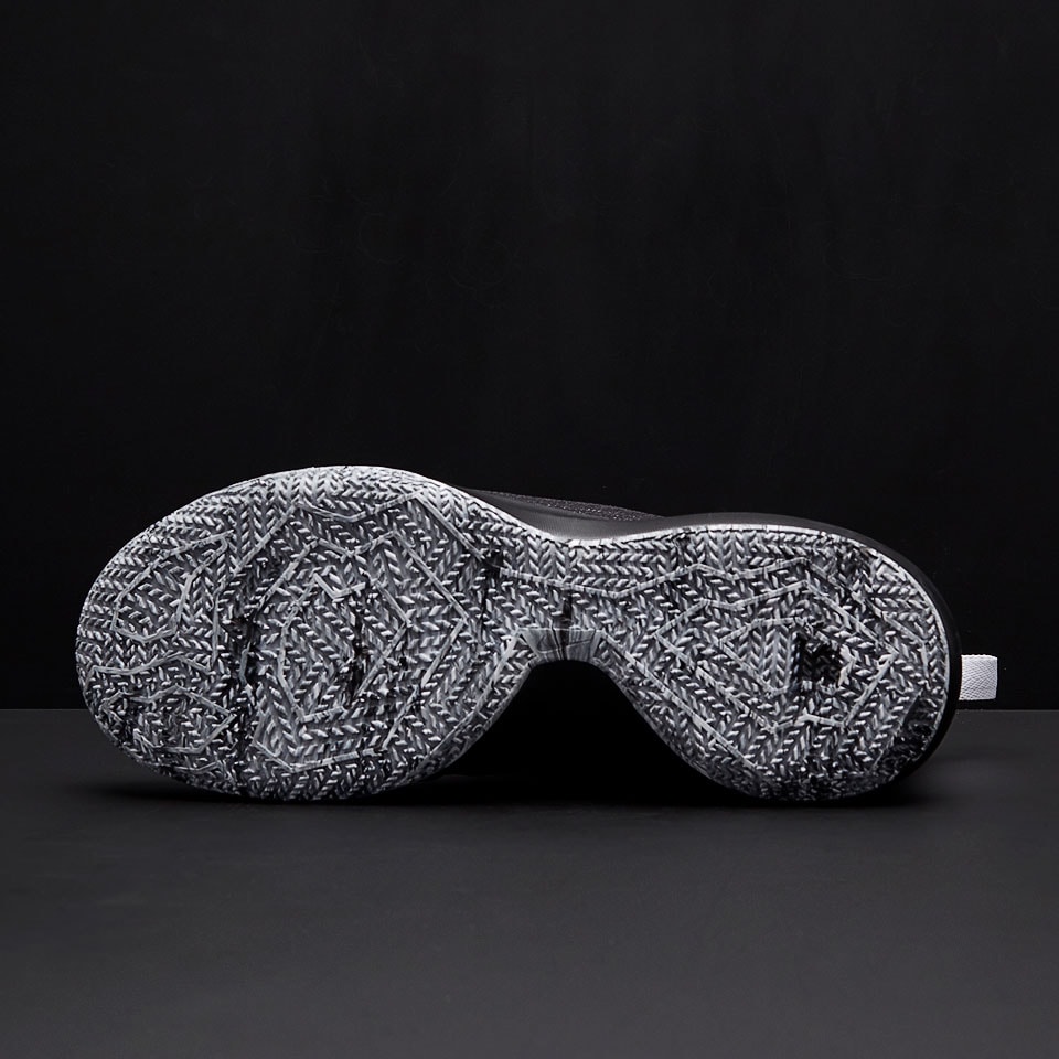 nike zoom shift basketball