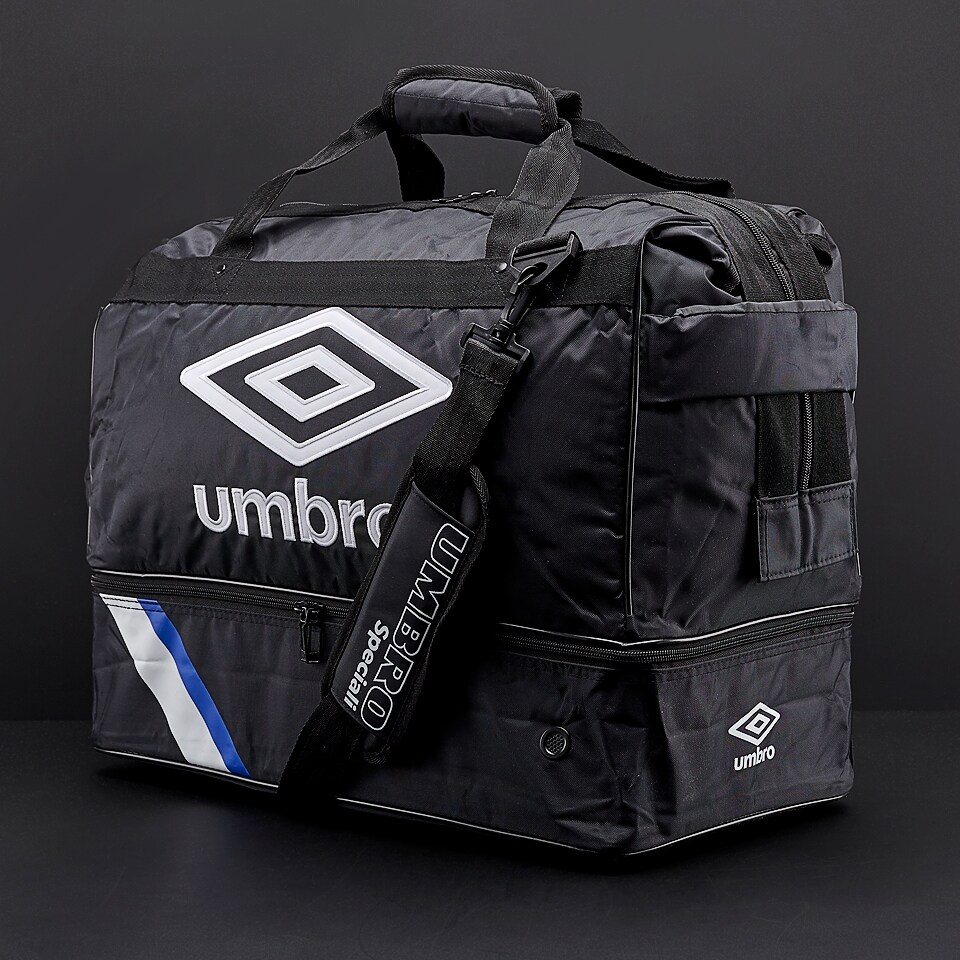 Umbro Speciali Holdall - Bags & luggage - Holdall - Black