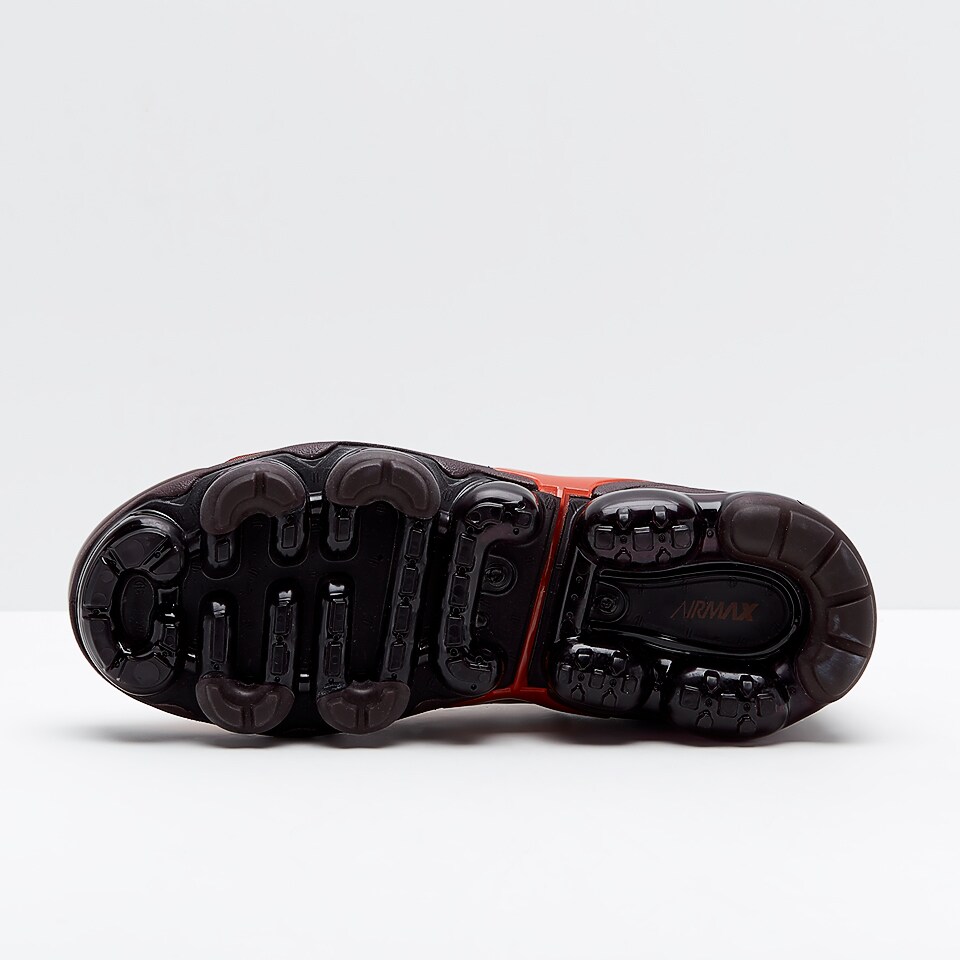 nike vapormax plus burnt orange