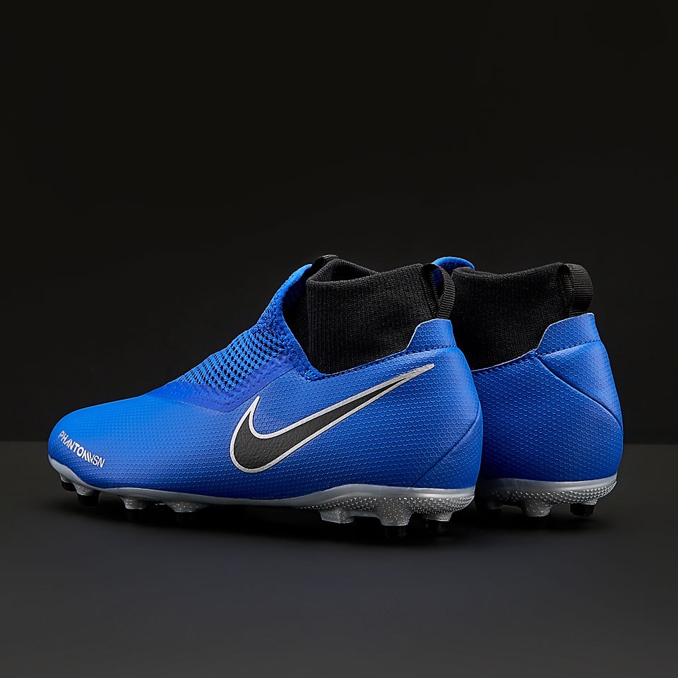 Gruñido Cambiable gravedad Botas de fútbol - Nike Phantom VSN Surge Academy DF FG/MG para niños -  Azul/Negro/Plateado/Volt | Pro:Direct Soccer
