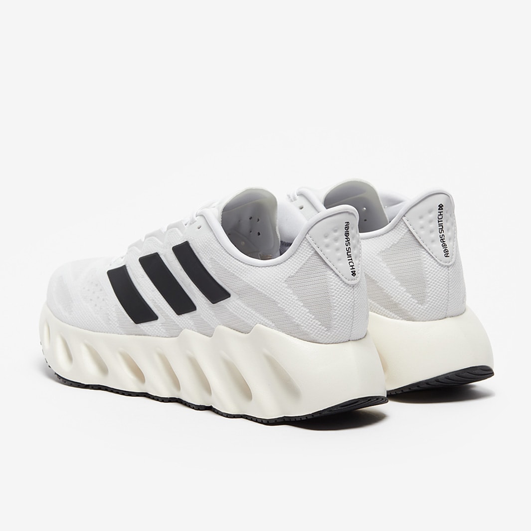 Yzy store adidas branco