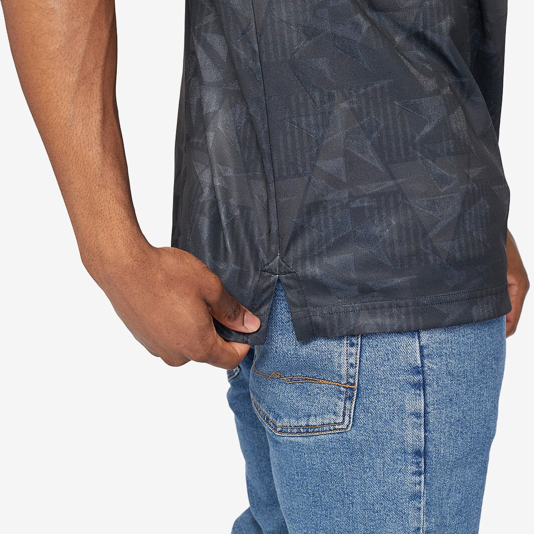 【タグ付新品】 マンチェスターシティ 1990 Blackout Shirt Manchester City 1990 Blackout Shirt | Official Man City Store