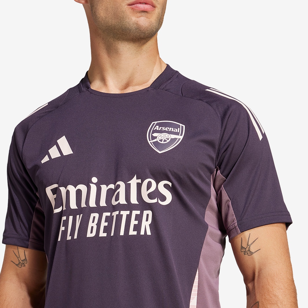 Official Arsenal Apparel & Merchandise | DAZN