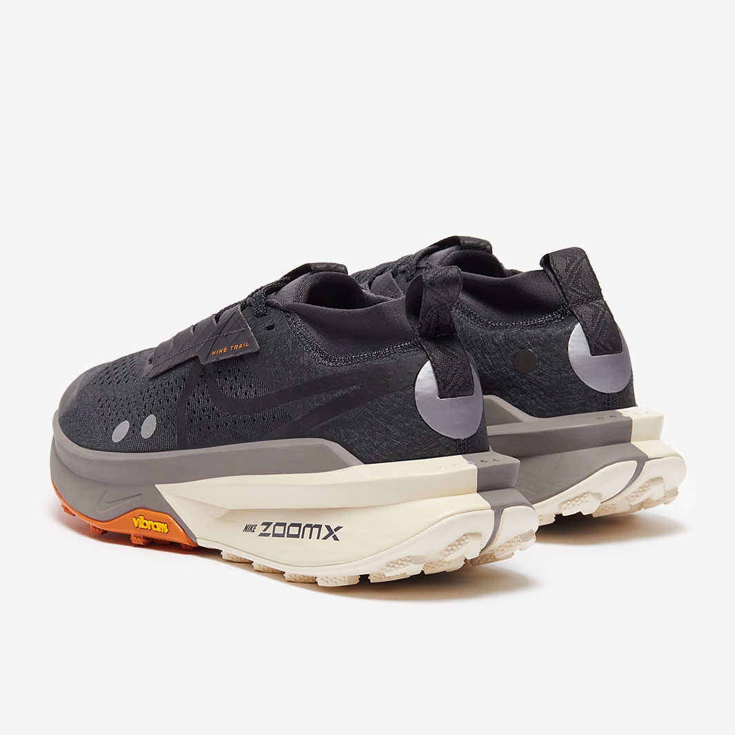 Nike ZoomX Zegama Trail Off Noir/Black/Monarch/Pale Ivory
