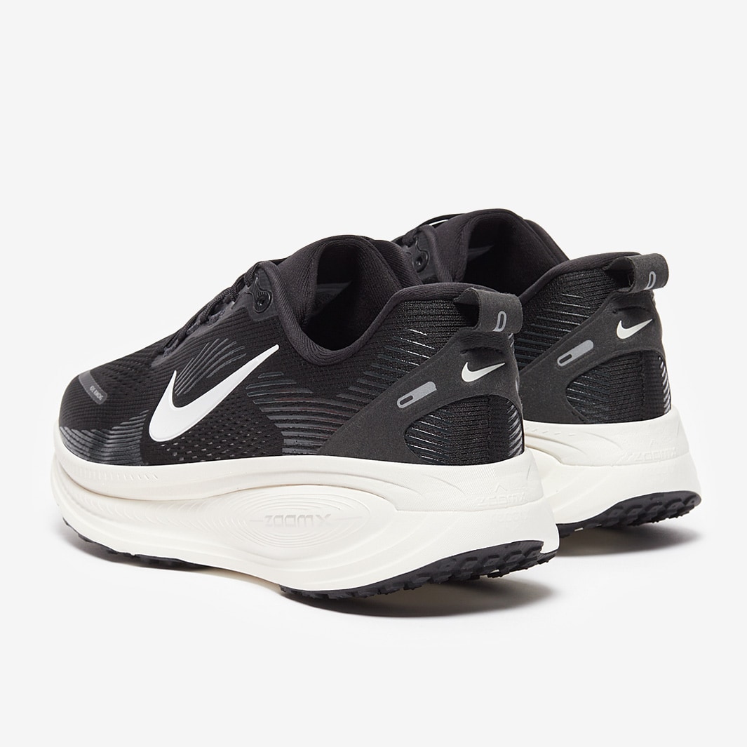 Nike Vomero 18 - Black/Summit White/Coconut Milk/Lt Iron Ore