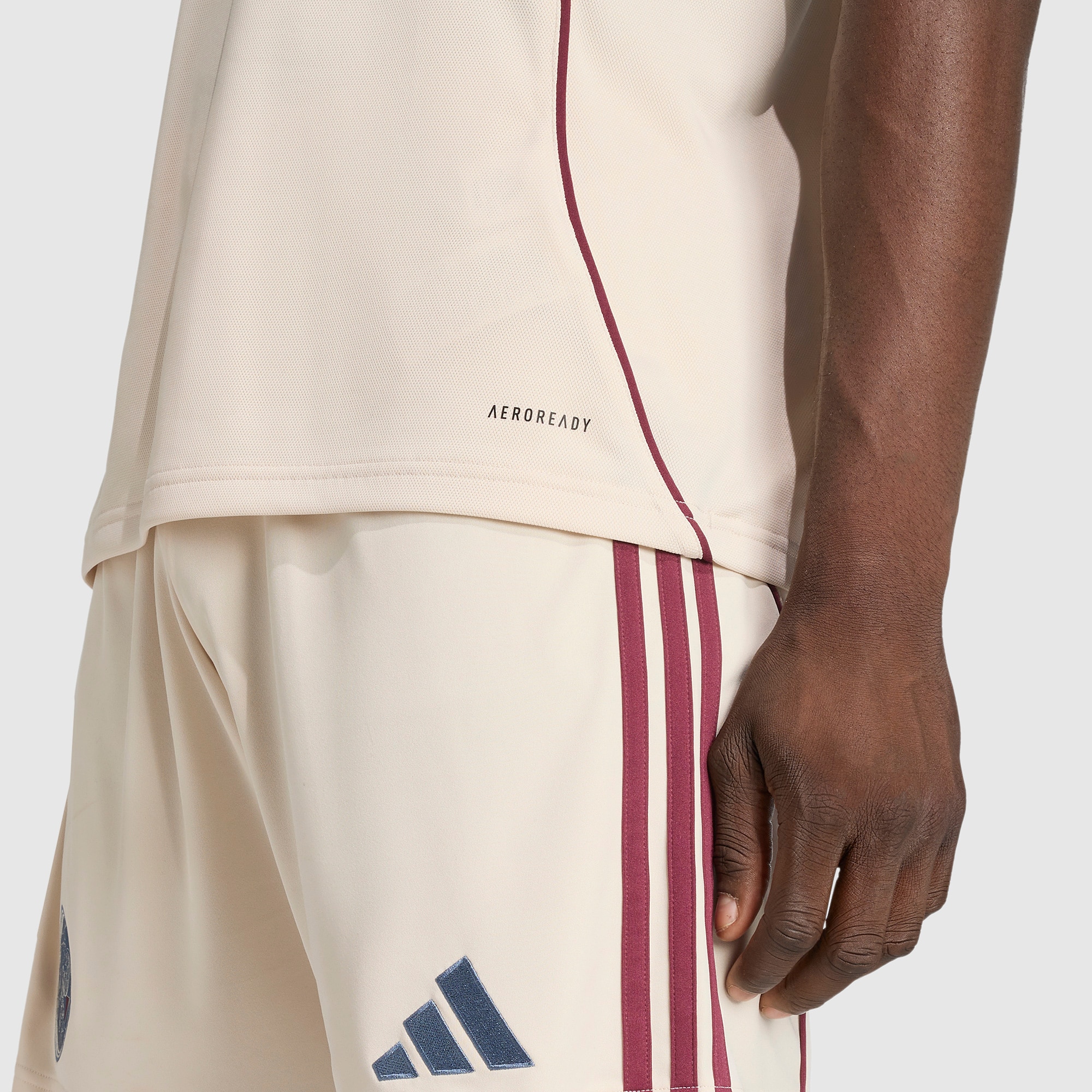 25/26アヤックス(AJAX) 3rdユニフォーム　インポート2XLサイズ adidas Ajax 25/26 Third Shirt - Halo Ivory - Mens Replica |