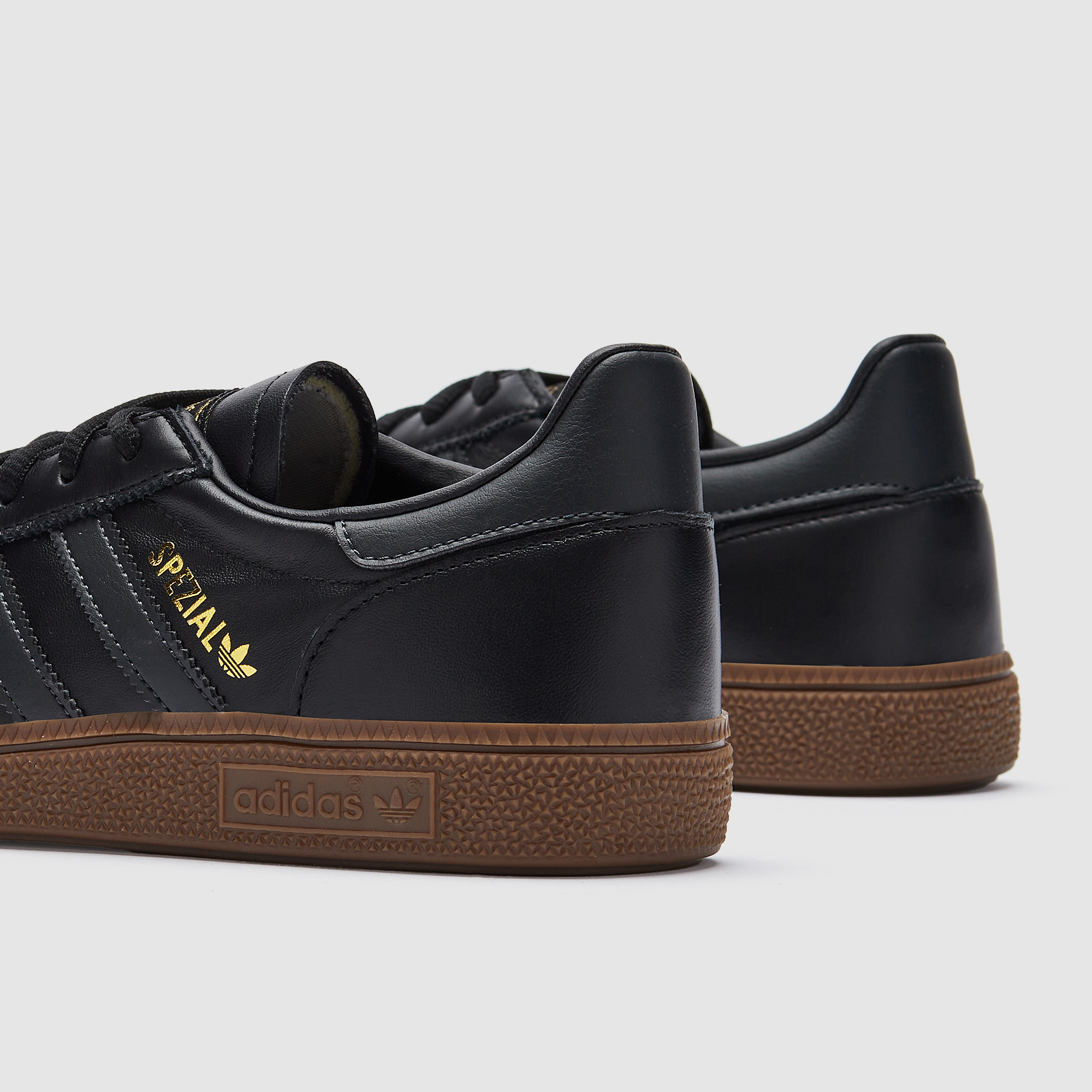 adidas Originals Handball Spezial - Core Black/Carbon/Gold Metallic - Trainers -Mens Shoes | Pro:Direct Soccer adidas Originals Handball Spezial - Core Black/Carbon/Gold Metallic - Trainers -Mens Shoes | Pro:Direct Soccer