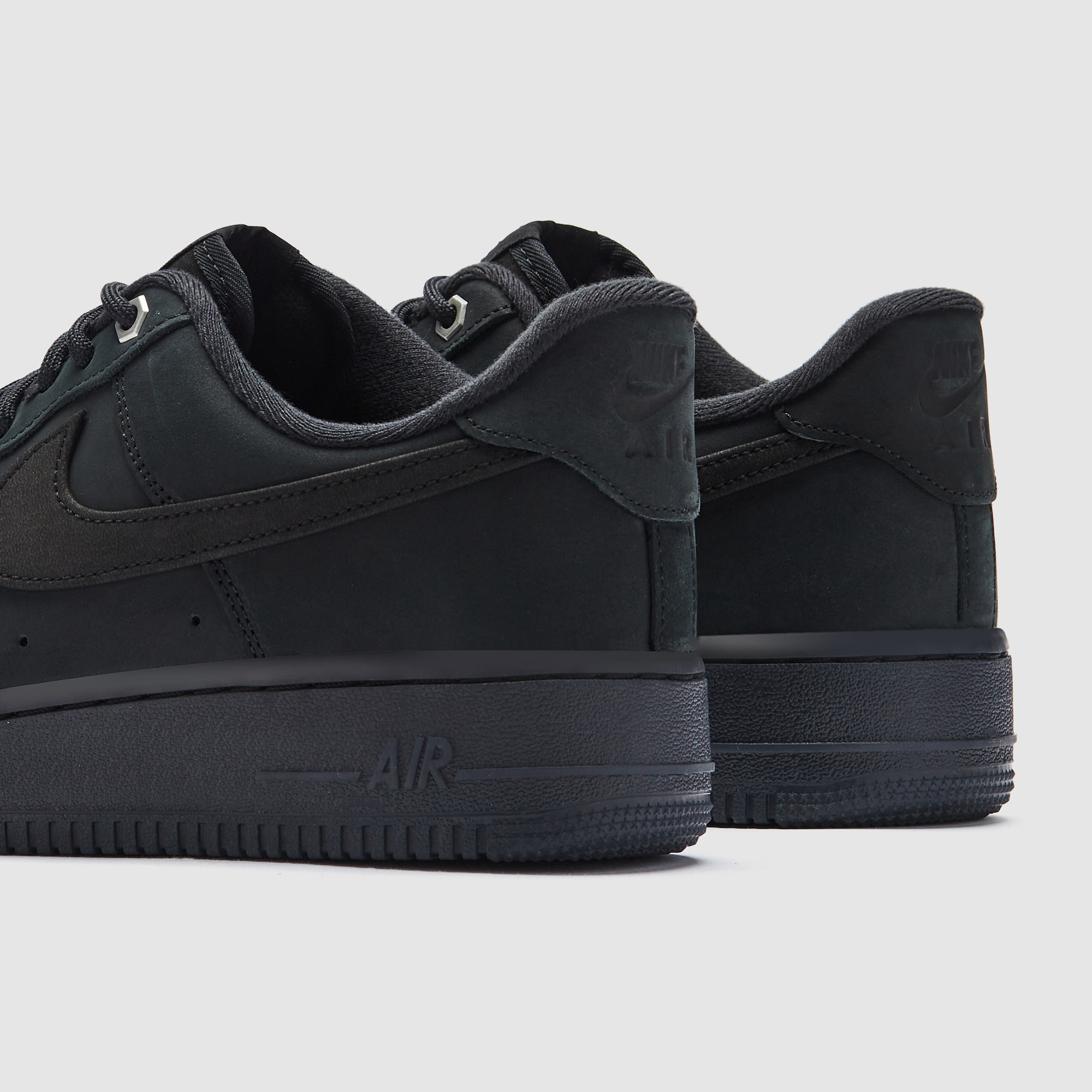 size 3 black air force 1