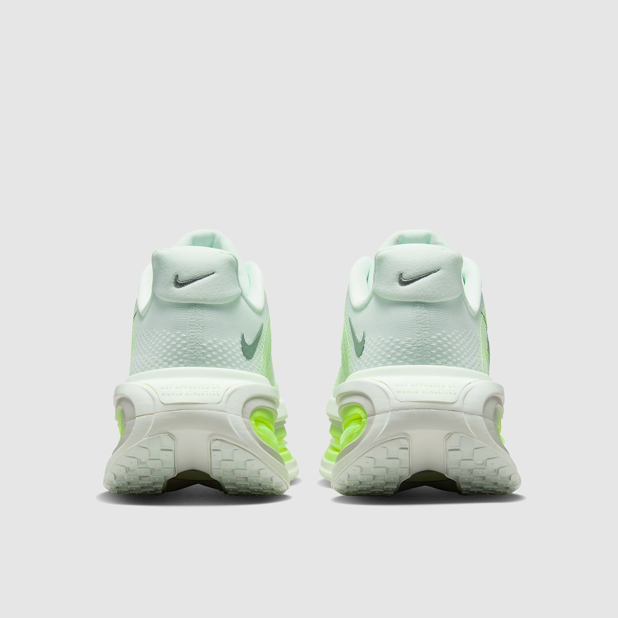 Nike Vomero Premium - Barely Green/Clay Green/Barely Volt/Volt