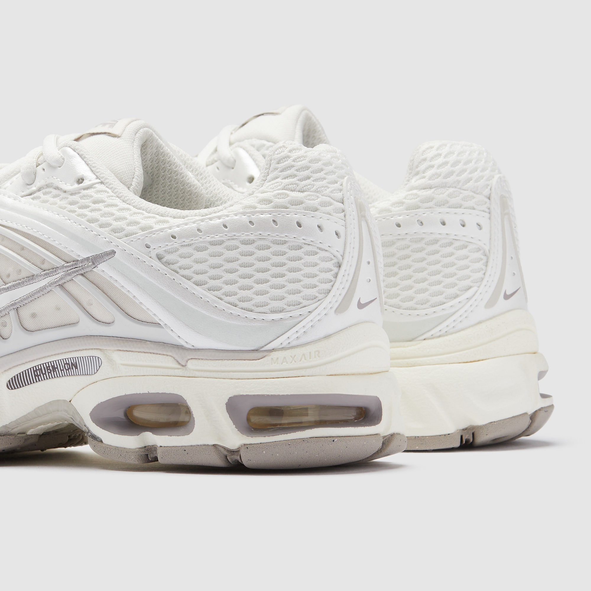 nike tn casper white