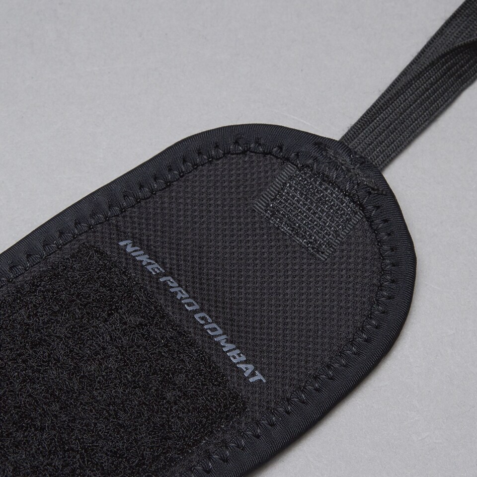 nike pro combat wrist wrap 2.0