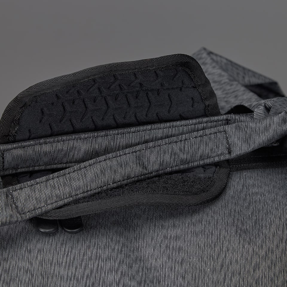 nike engineered carry system bag