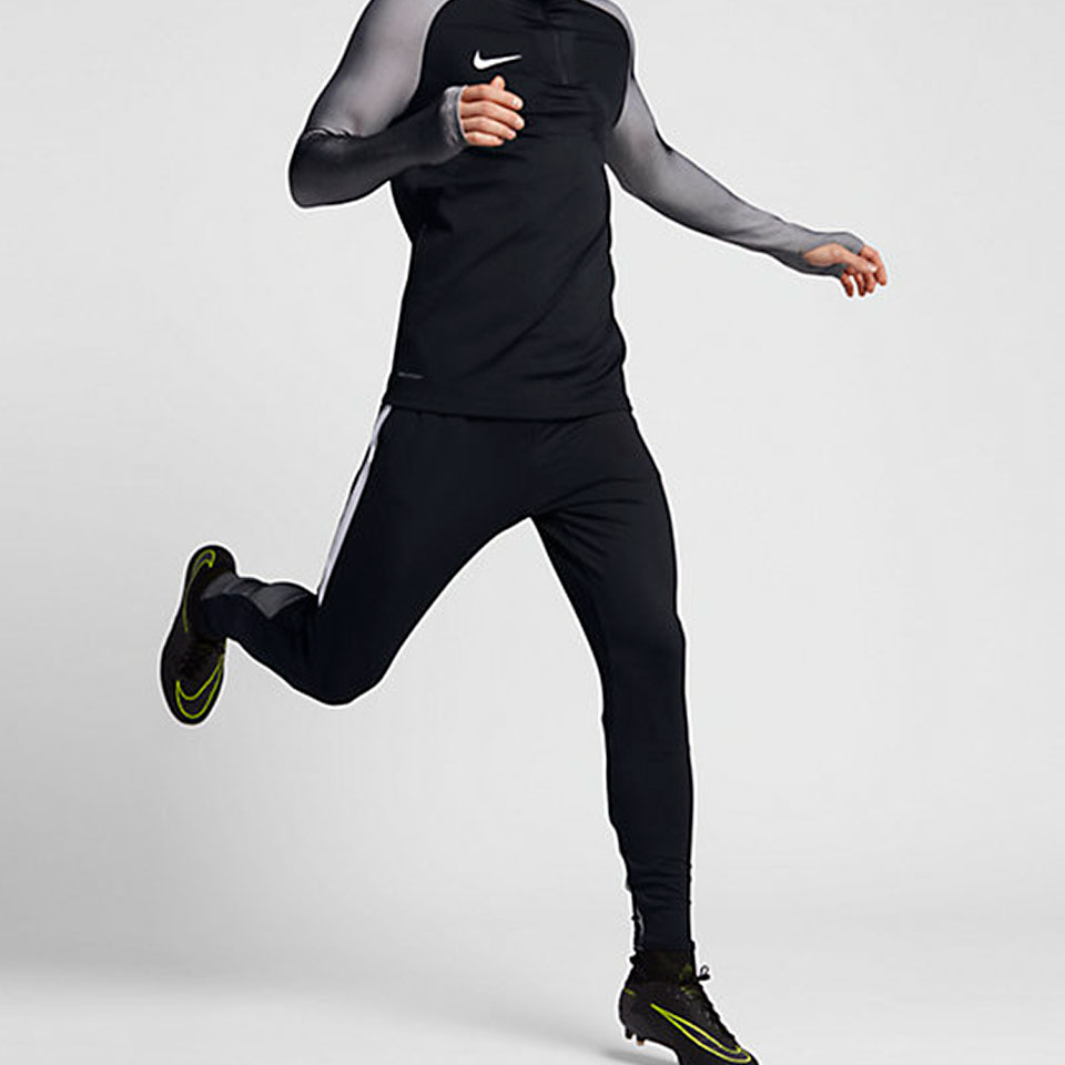 datum Plunderen Productief Nike Strike Aeroswift 1/4 Zip Woven Jacket - Mens Clothing - Jacket - Black  