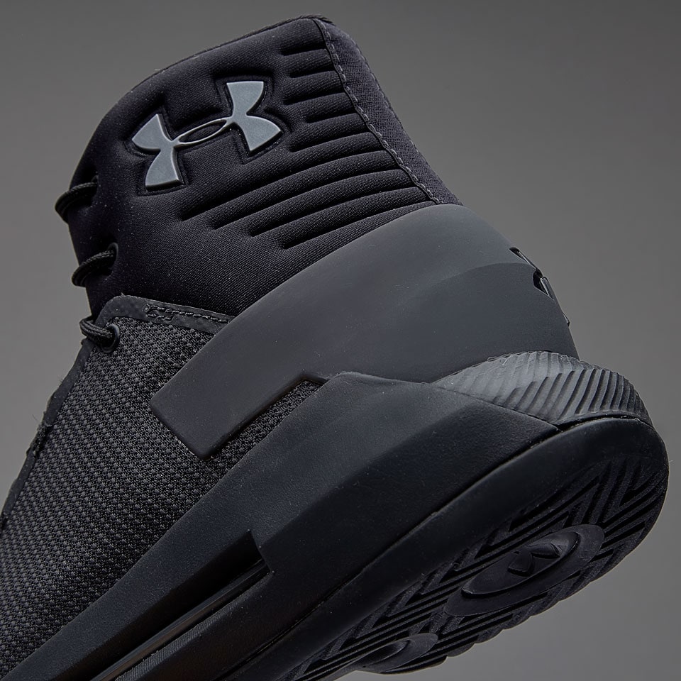 Men's under armour drive deals 4 x basketball shoes