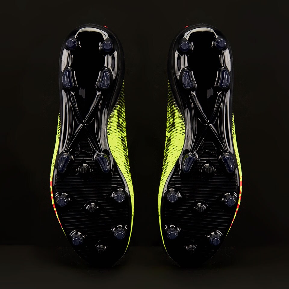 PUMAバッシュ evoSPEED Tokyo Future 4 Track Spikes | PUMA