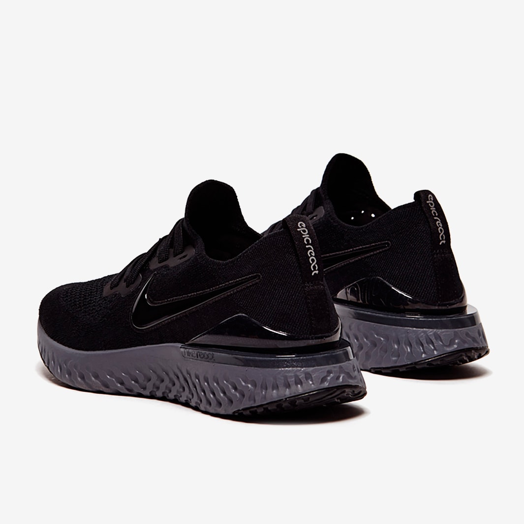 Nike women's epic react flyknit 2 shoe hotsell - black/black-white-gunsmoke