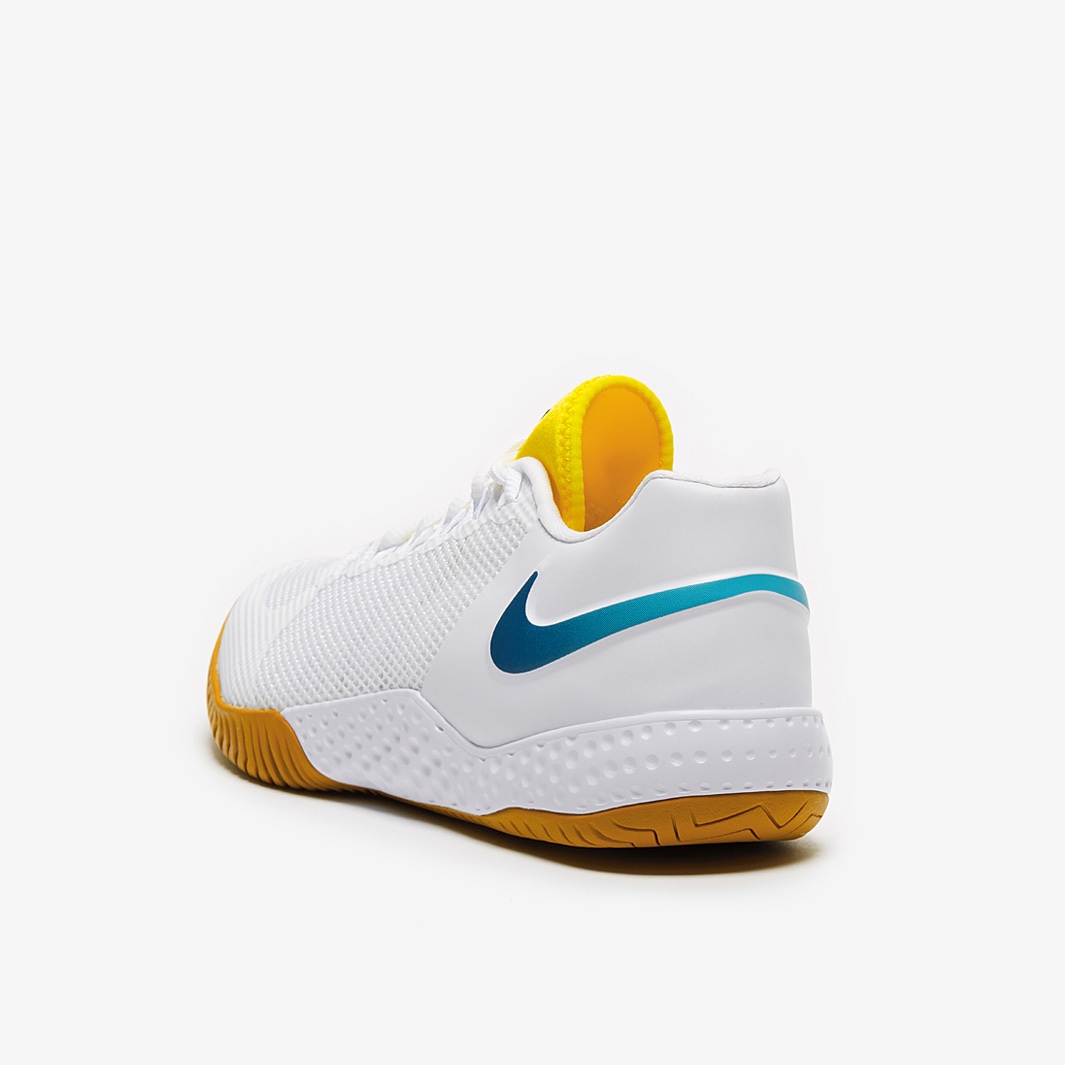 nikecourt flare 2 qs
