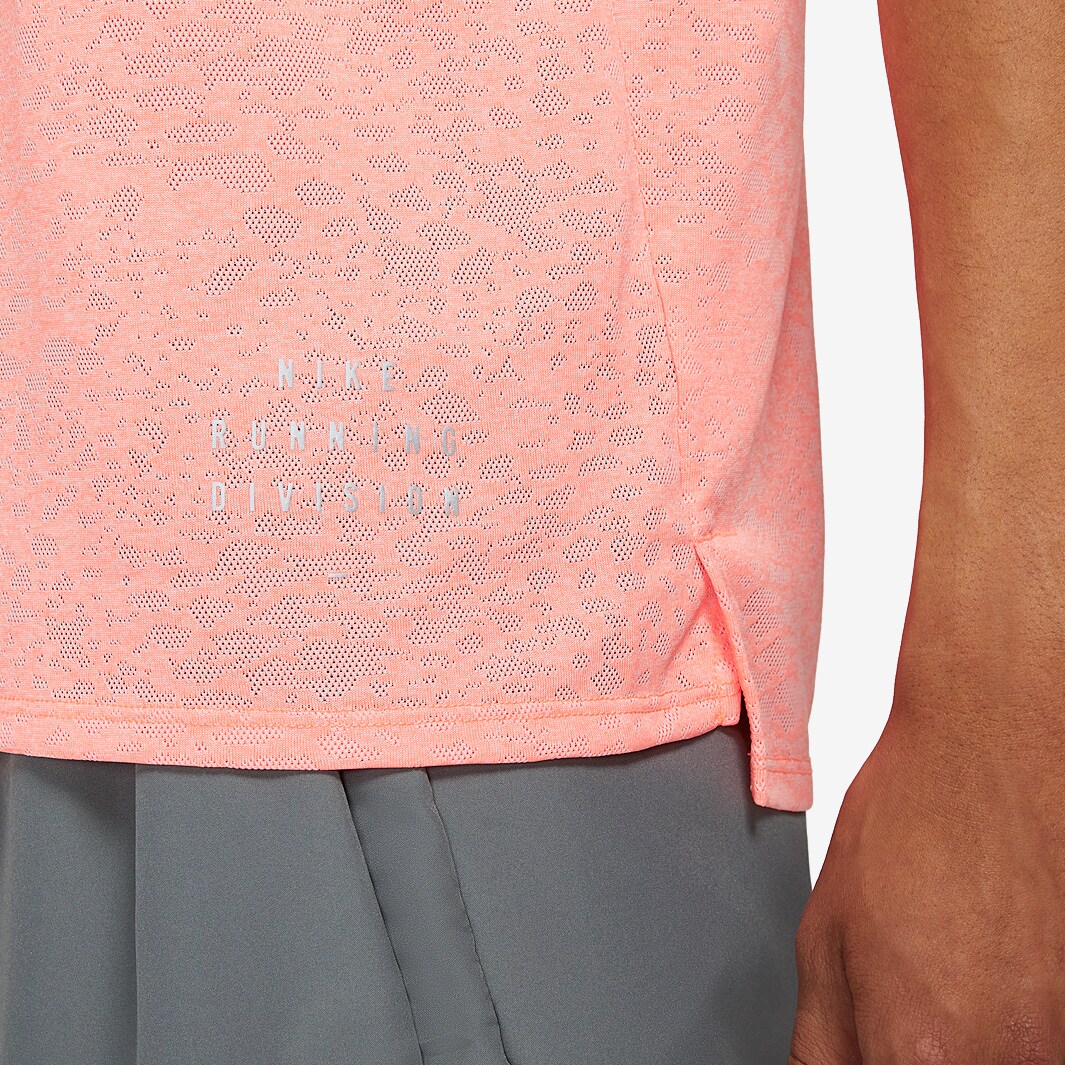 nike rise 365 run division bright mango