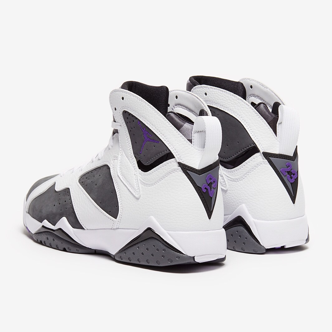 White and best sale grey 7s