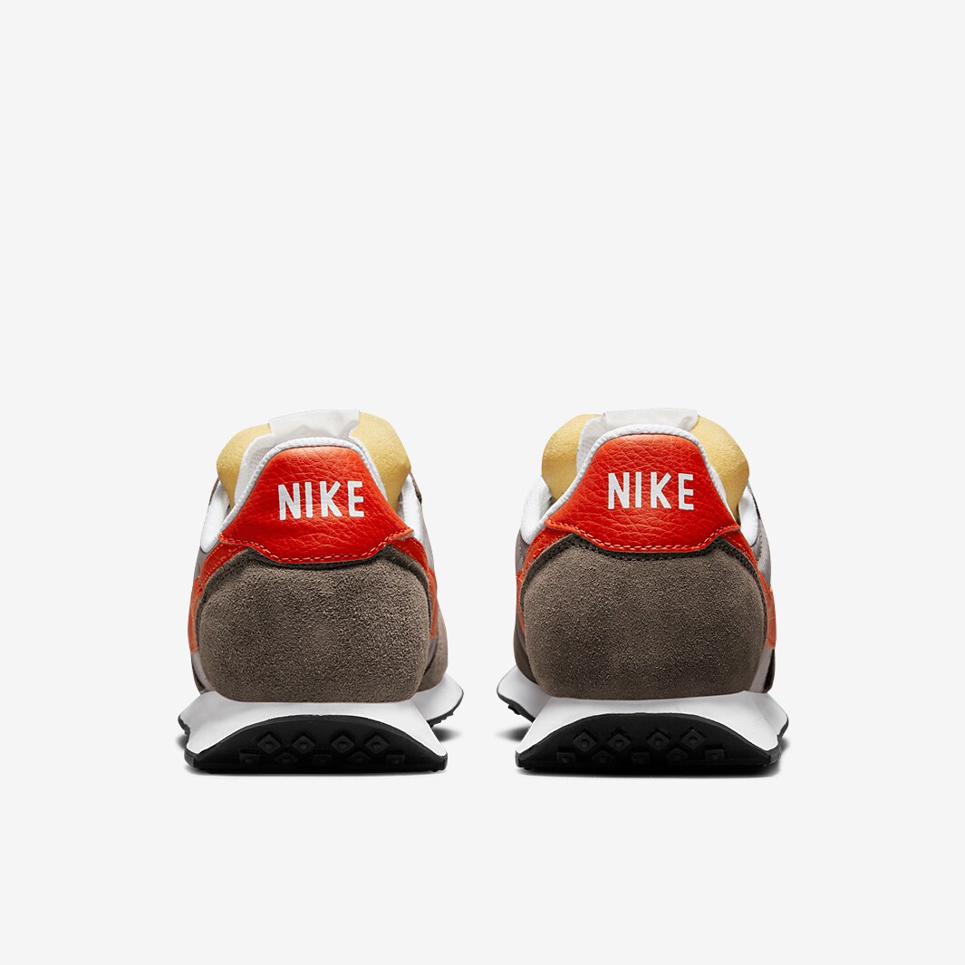 1972 nike waffle trainer moon shoe