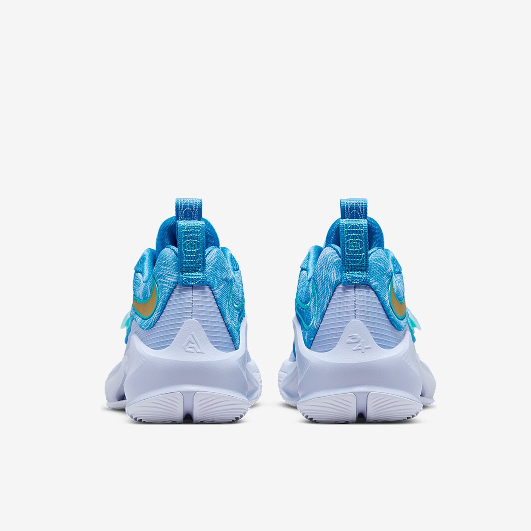 NBA 2K22 Next-Gen Shoe Creator Zoom Freak 3 Freezing Time