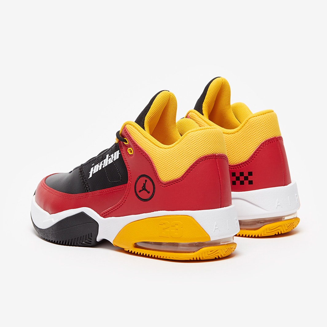 jordan max aura 3 youth