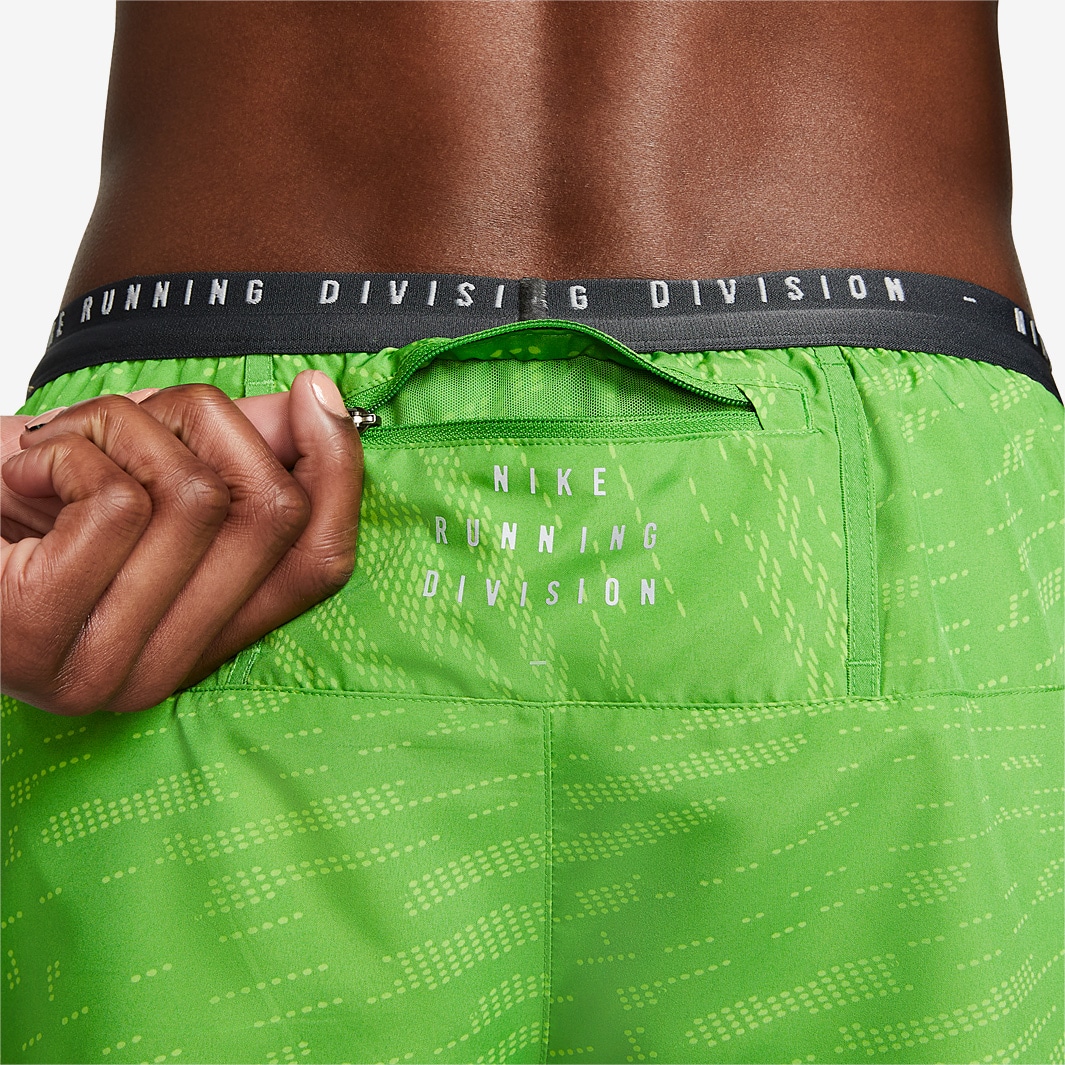 Nike Dri-FIT Run Division Stride Short - Chlorophyll/Reflective Silv ...