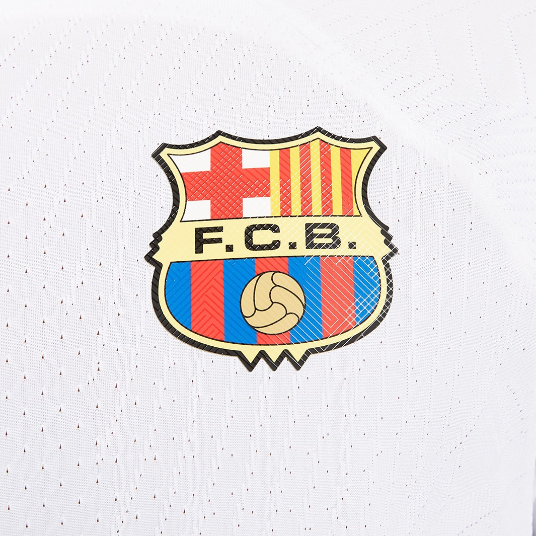 完売必須【Nike ナイキ】FC Barcelona アウェイ 半袖シャツ Nike FC Barcelona Stadium Away Jersey Men | Plutosport