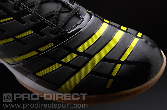 under armour force soccer cleats