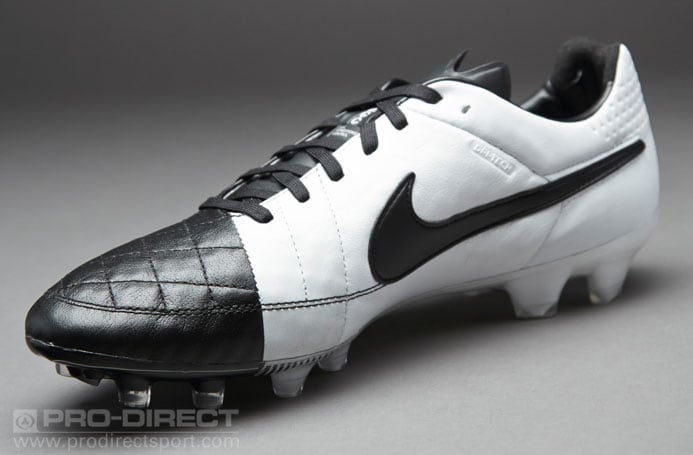 Escarpa Mansedumbre Teseo Nike Tiempo Legend V FG - Negro- Blanco - botas futbol | Pro:Direct Soccer