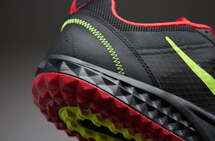 Nike Wild Trail Black Volt Gym Red Action Red