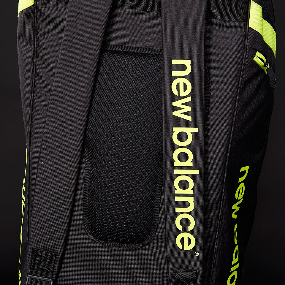 New balance dc hot sale 18 wheelie bag