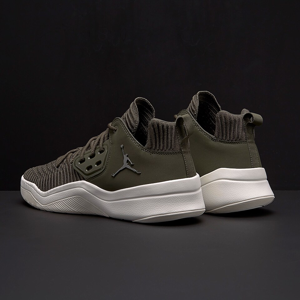 Jordan dna hot sale lx khaki