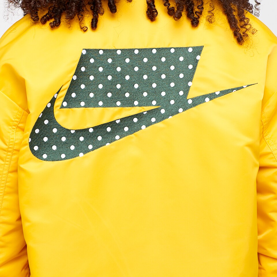 nike sportswear nsw yellow