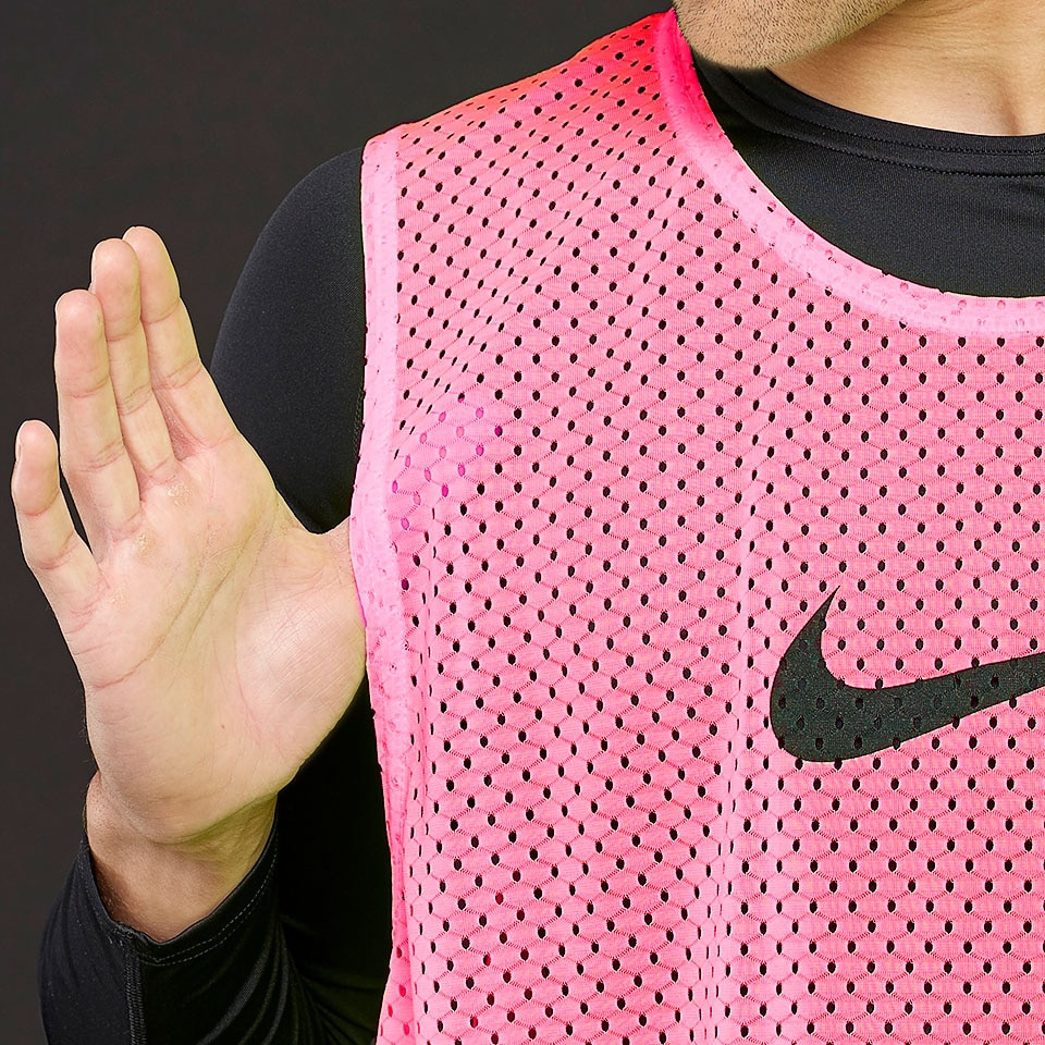 Nike training bib clearance 17