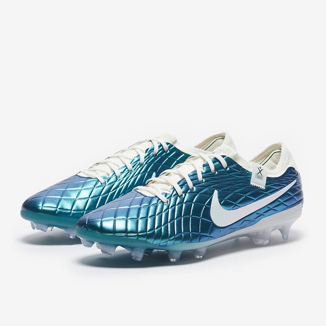Nike Tiempo メタリックグリーン シューズ Nike Tiempo メタリックグリーン シューズ