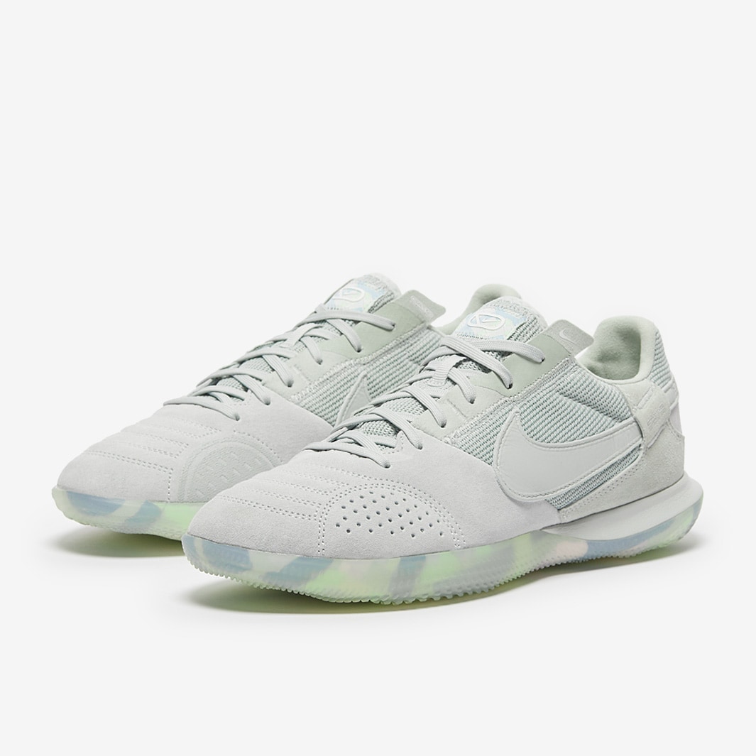 Nike StreetGato SE - Light Silver/Light Silver - Adult Cleats |