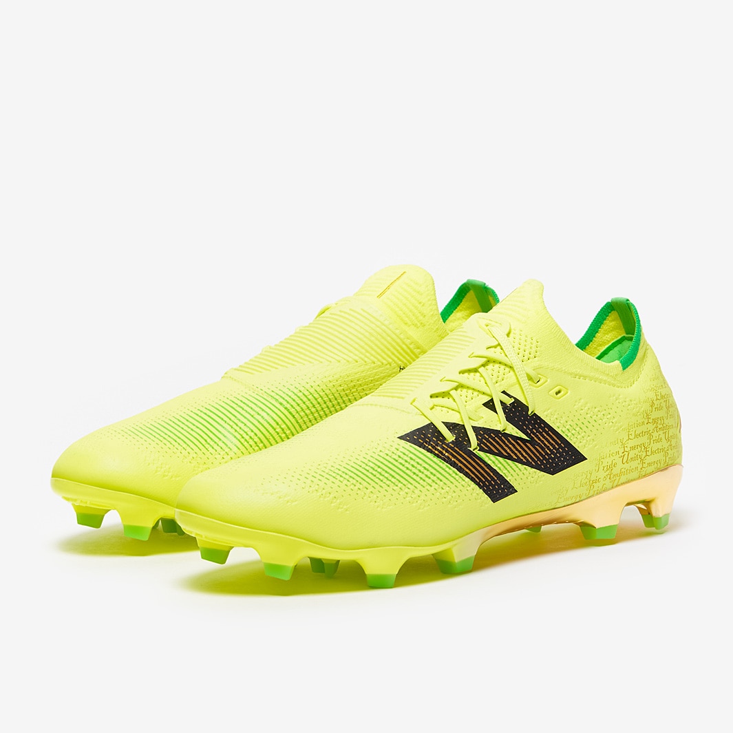 New balance boots yellow online