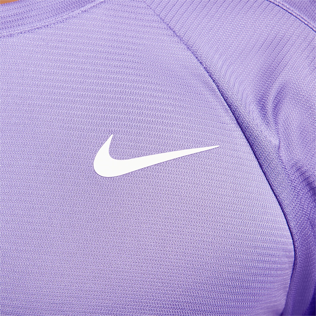 t shirt nike purple